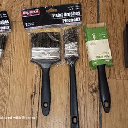 Paintbrushes And Scrapers Putty Knives
