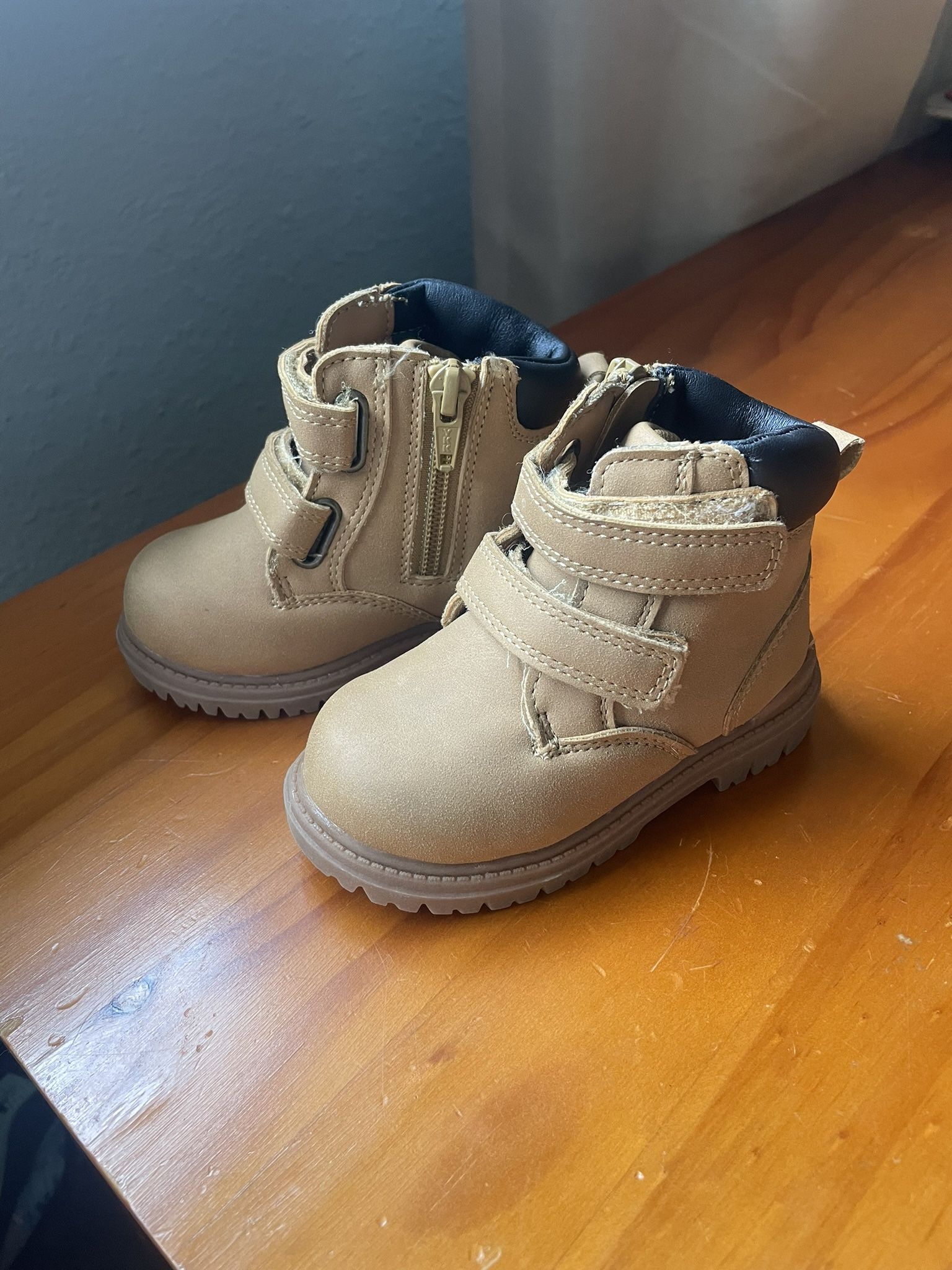 Toddler Boots Size 5