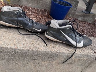 Nike alpha men’s cleats size 13