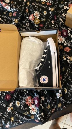 Converse Size 4