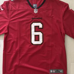 Red Tampa Bay Buccaneers Baker Mayfield fan jersey Size XL #NFL #gridiron