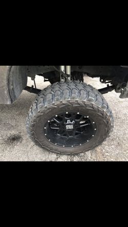 37x13.50x20 Gladiator comp M/T (4 TIRES ONLY)