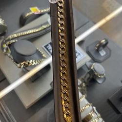14k Curb Bracelet 