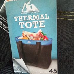 NWT Thermal Insulated Cooler Stand-Up Tote - 45cans + Ice