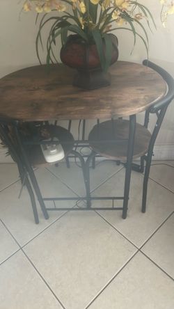 Mini table with chairs good for smaller