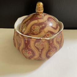 Vintage Satsuma Covered Porcelain Hand Painted Tureen Serving Dish