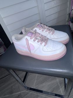 Pink airforce 1’s