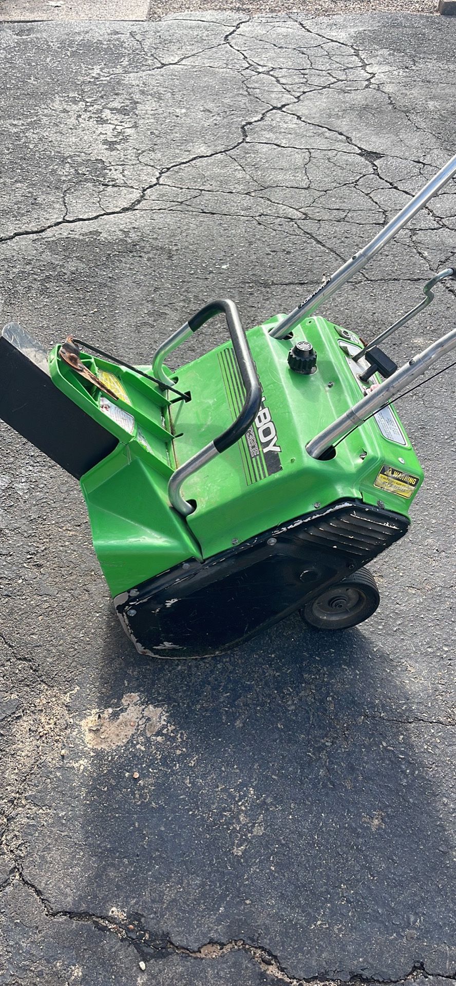 Lawnboy Snow Thrower Blower