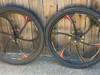 26” Meigao 6-Spoke Black and Red Bicycle Wheels