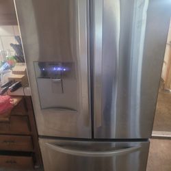 lg refrigerator side by side ice and water