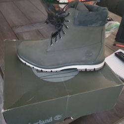 TIMBERLAND BOOTS