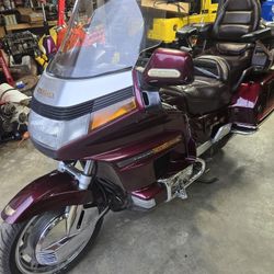 1989 HONDA GOLDWING 