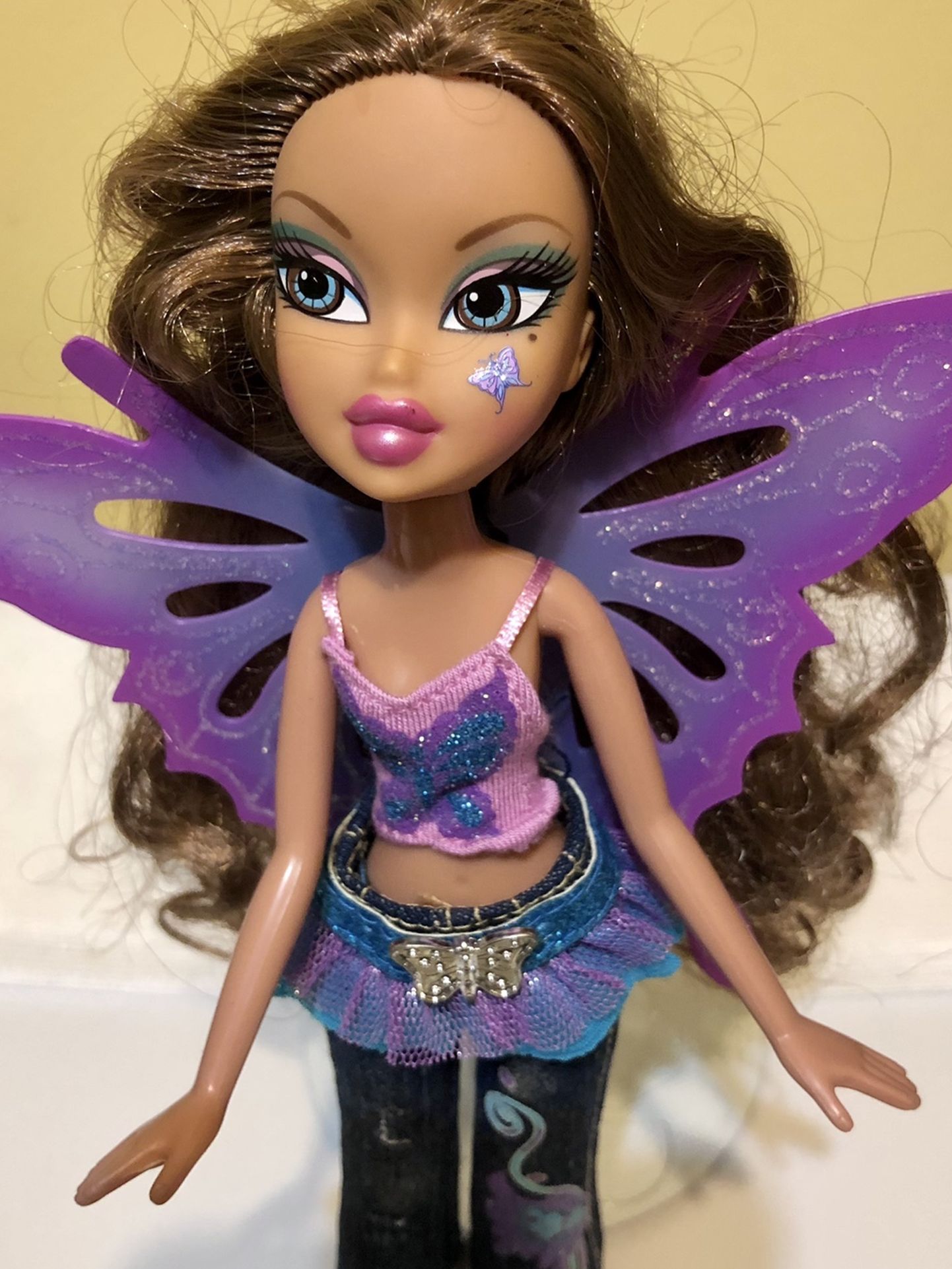 Yasmin Bratz Fashion Pixiez Doll MGA Glow In The Dark Wings