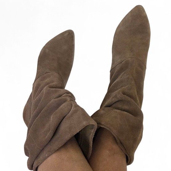 Women's Suede Boots