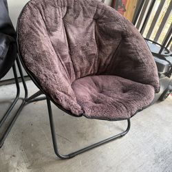 2 Black Fold In Chairs