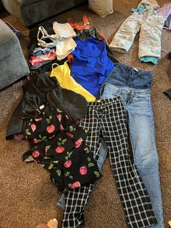 Young Ladies juniors Dresses, Jeans, Shirts, Shirts Size Medium