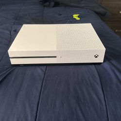 Xbox one X and Asus Computer