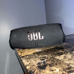 JBL charge 5 Speaker 