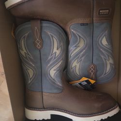 Brand New Ariat Activactor Boots