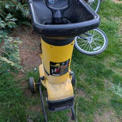 Old School Metal Housing Garden Shredder Mulcher 