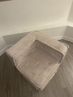 Cushy Lounge Corner Chair