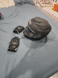 Motorcycle Helmet & Gloves