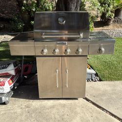 BBQ grill KitchenAid