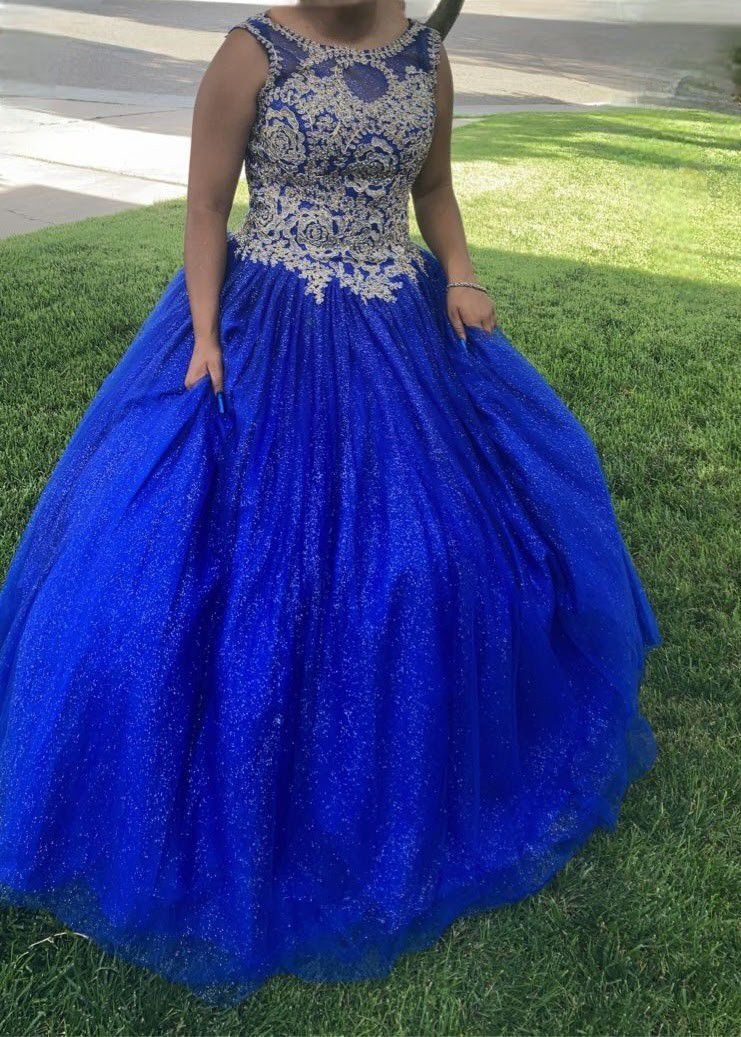 Quinceanera/ Sweet 16 Dress/hoop Skirt and Rose Gold Colored Heels