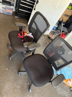 2 office chairs