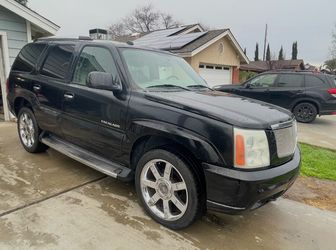 2004 Cadillac Escalade