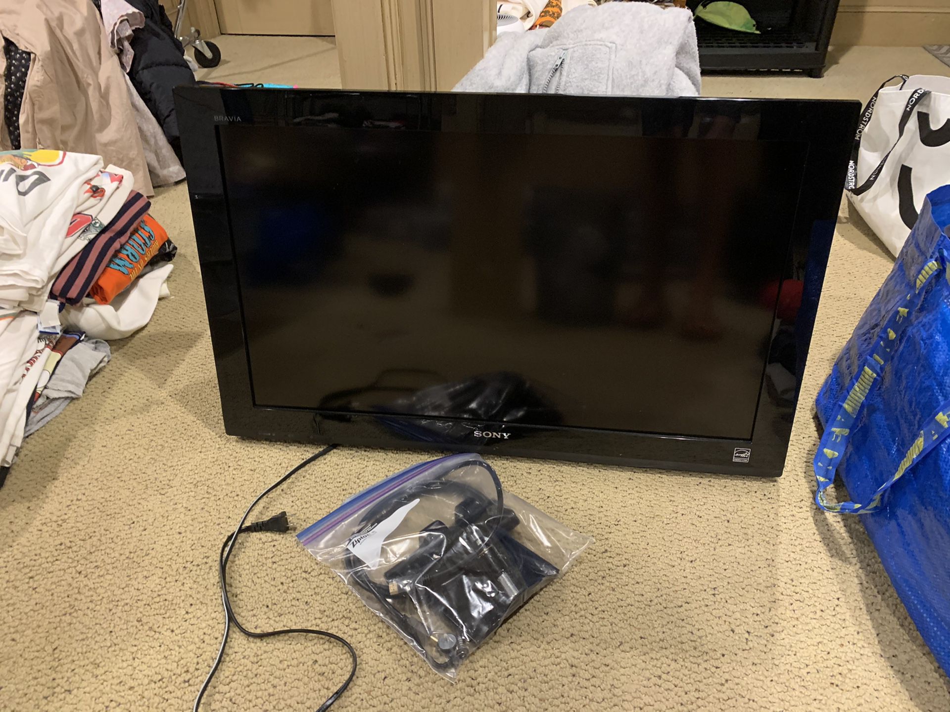 32” Bravia Sony TV with wall mount