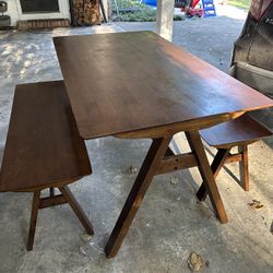 Table and Chair/Bench Wood 