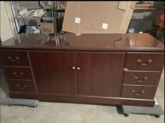 Solid Wood Dresser 