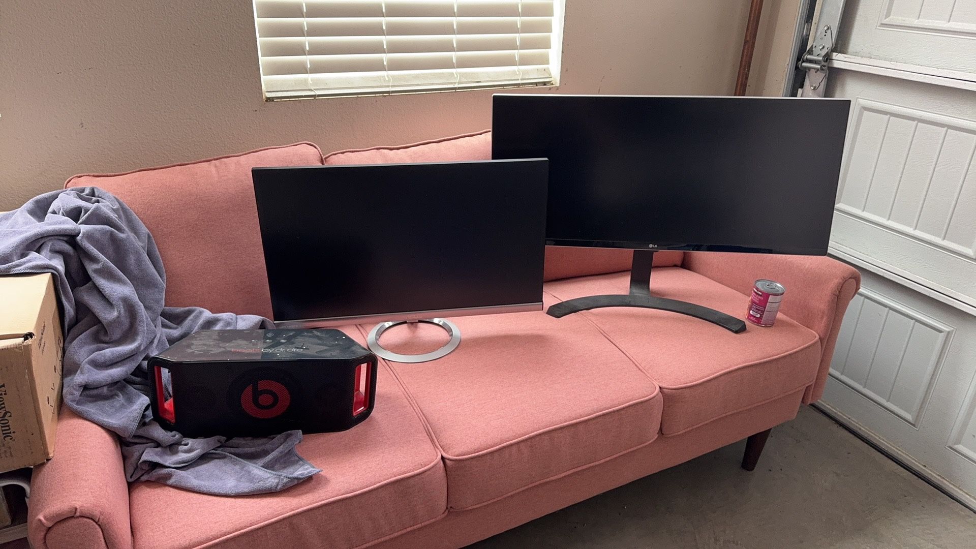 Asus LG screen monitor