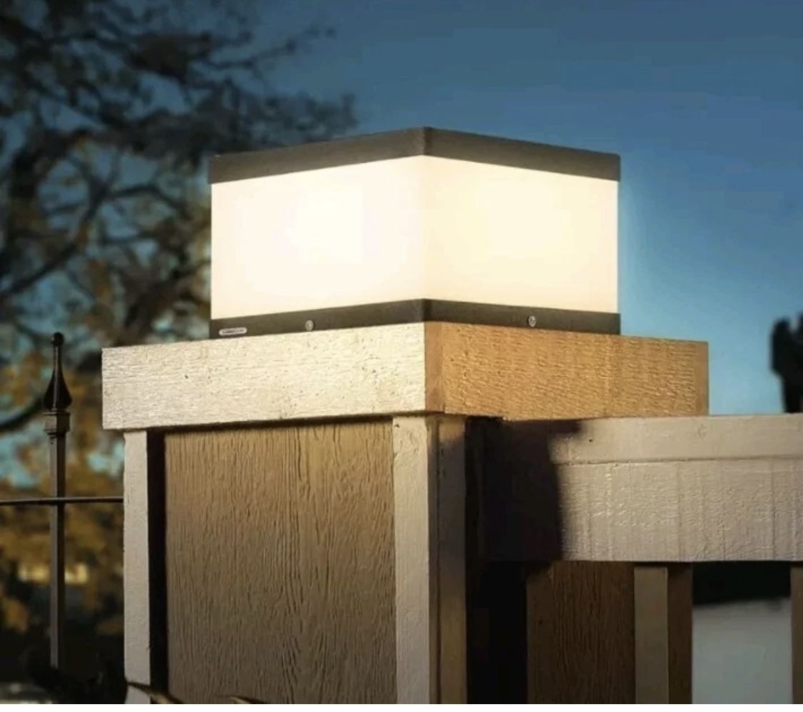 Outdoor Solar Post Cap Light, Modern Warm Luxury LED Light with Waterproof IP54 Standards for Fence Deck Garden or Patio Posts