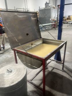 Acetone Cleaning Sink with Closable Lid