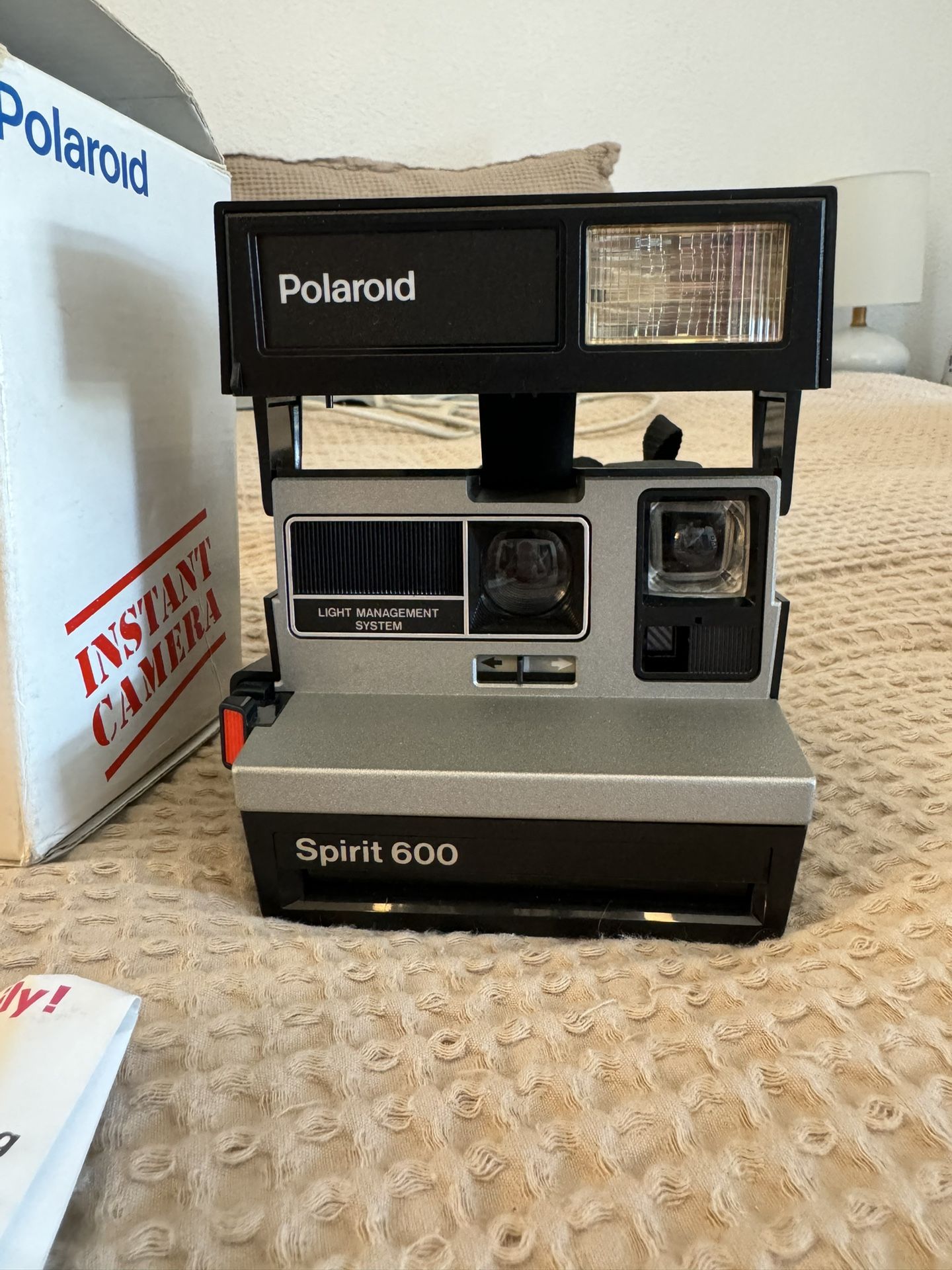 Vintage Spirit 600 Polaroid Camera