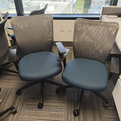 Plenty Office chairs