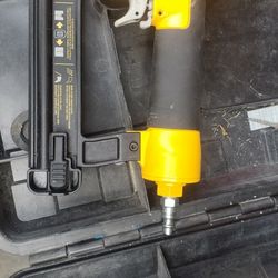 Dewalt 18 - Gauge Nail Gun