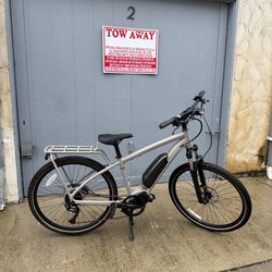 REI Co-op CTY e2.1 Electric Bike – Shimano Mid-Drive – 50 Mile Range – Excellent Condition