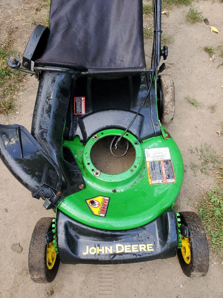 Rear wheel drive self-propelled john deere lawnmower body (just needs a engine)