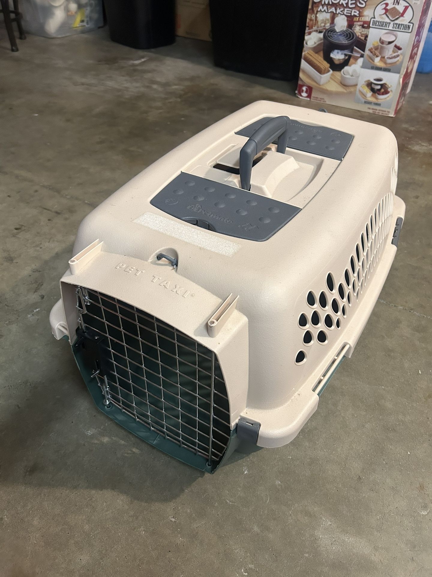 Pet Kennel