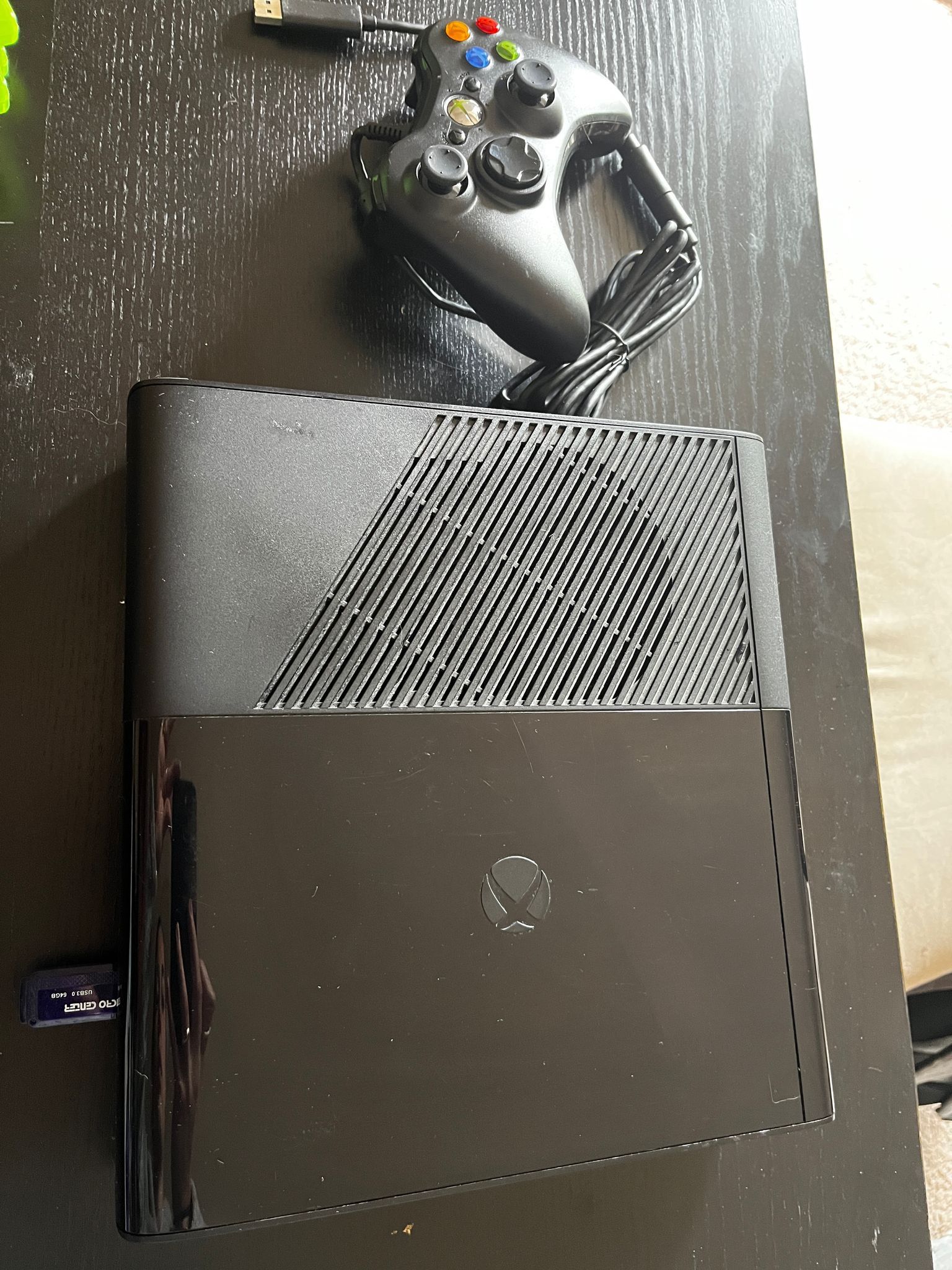 Xbox 360 With Controller And Games