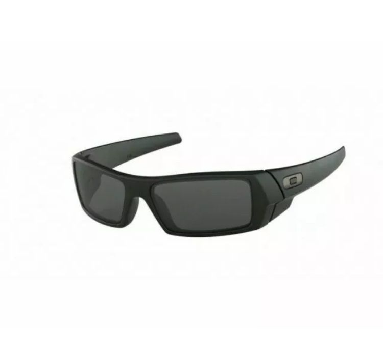 Oakley 03-473 Gascan Matte Rectangular Sunglasses 60mm - Black/Gray