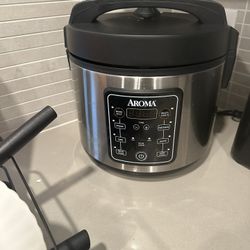 Slow Cooker Aroma Brand!