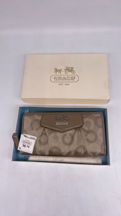 Coach Signature  Wallet
