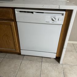 Hotpoint Dishwasher