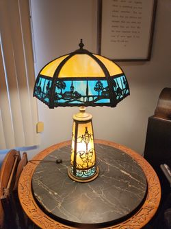Antique Slag Glass Lighted Base Lamp
