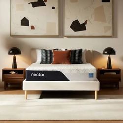 Nectar Queen Memory Foam Mattress – Like New!