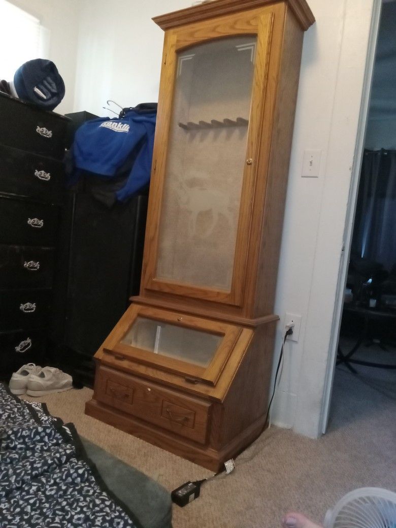 Oak Gun Cabinet